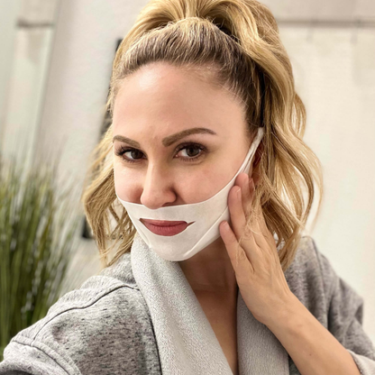 V Jawline Pro™ Infused with Retinol & Collagen to Reveal Your Best Jawline